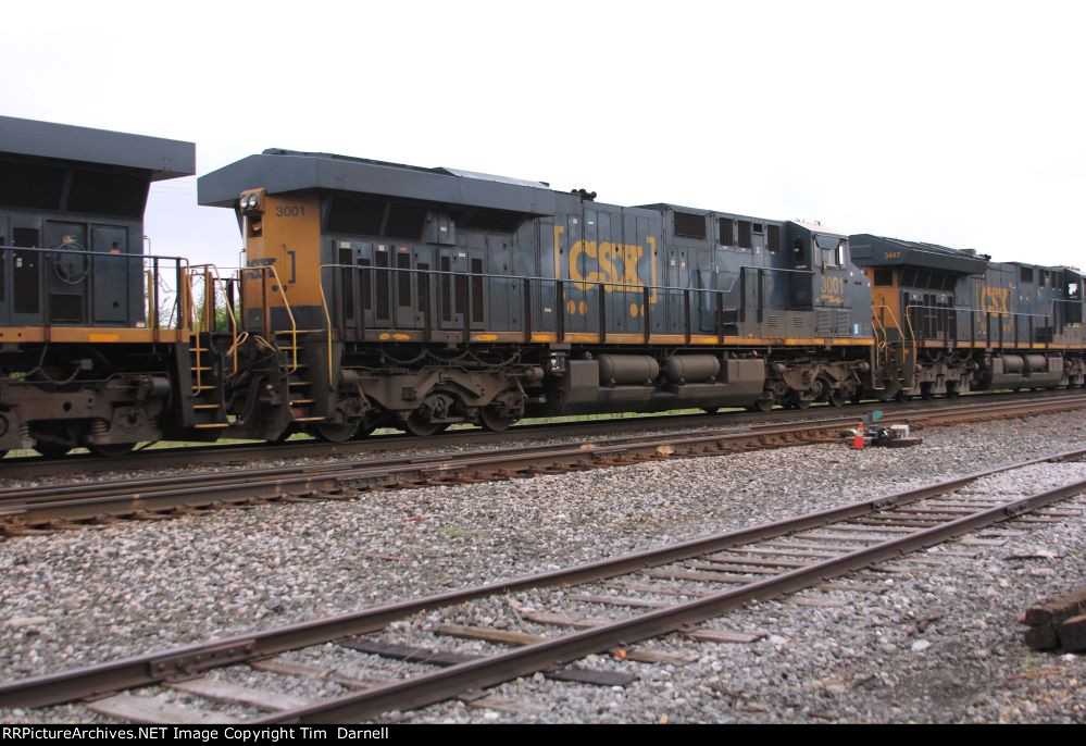 CSX 3001 3rd on M363